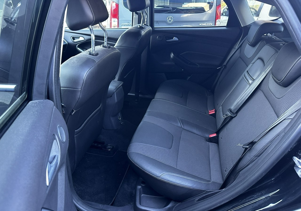 Hatchback Ford Focus III Ford Focus Bogate wyposażenie 2012: picture 25