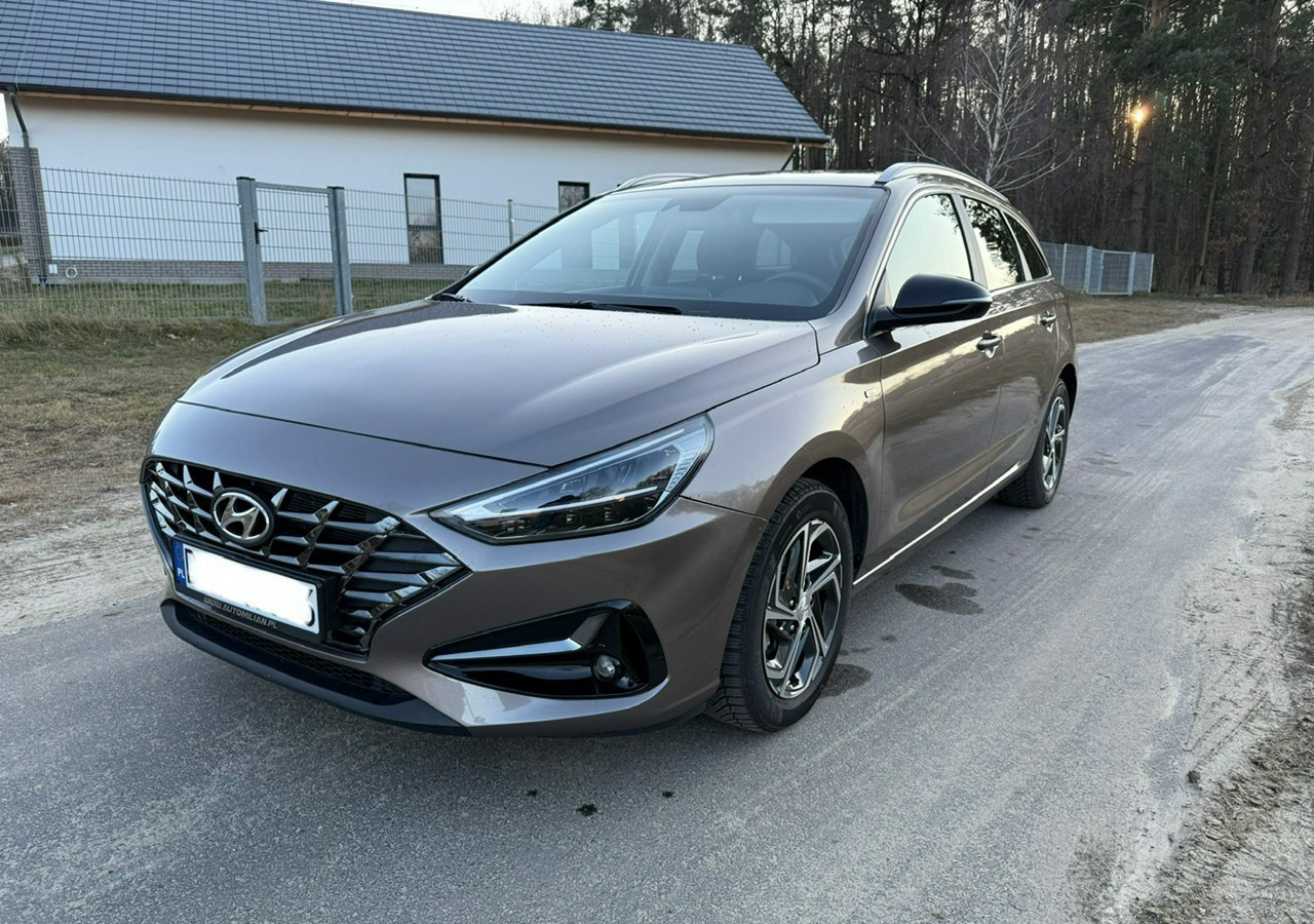 Hyundai i30 II Hyundai i30 1.5T-GDI160KM SMART PLUS +LED Salon PL-Gwarancja 2028 - Car: picture 3 Hyundai i30 II Hyundai i30 1.5T-GDI160KM SMART PLUS +LED Salon PL-Gwarancja 2028 - Car: picture 3