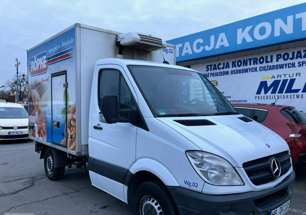 Mercedes-Benz Sprinter Chłodnia THERMO KING Gastronomiczny Food Truck Foodtruck 2011 - Refrigerated delivery van: picture 2 Mercedes-Benz Sprinter Chłodnia THERMO KING Gastronomiczny Food Truck Foodtruck 2011 - Refrigerated delivery van: picture 2