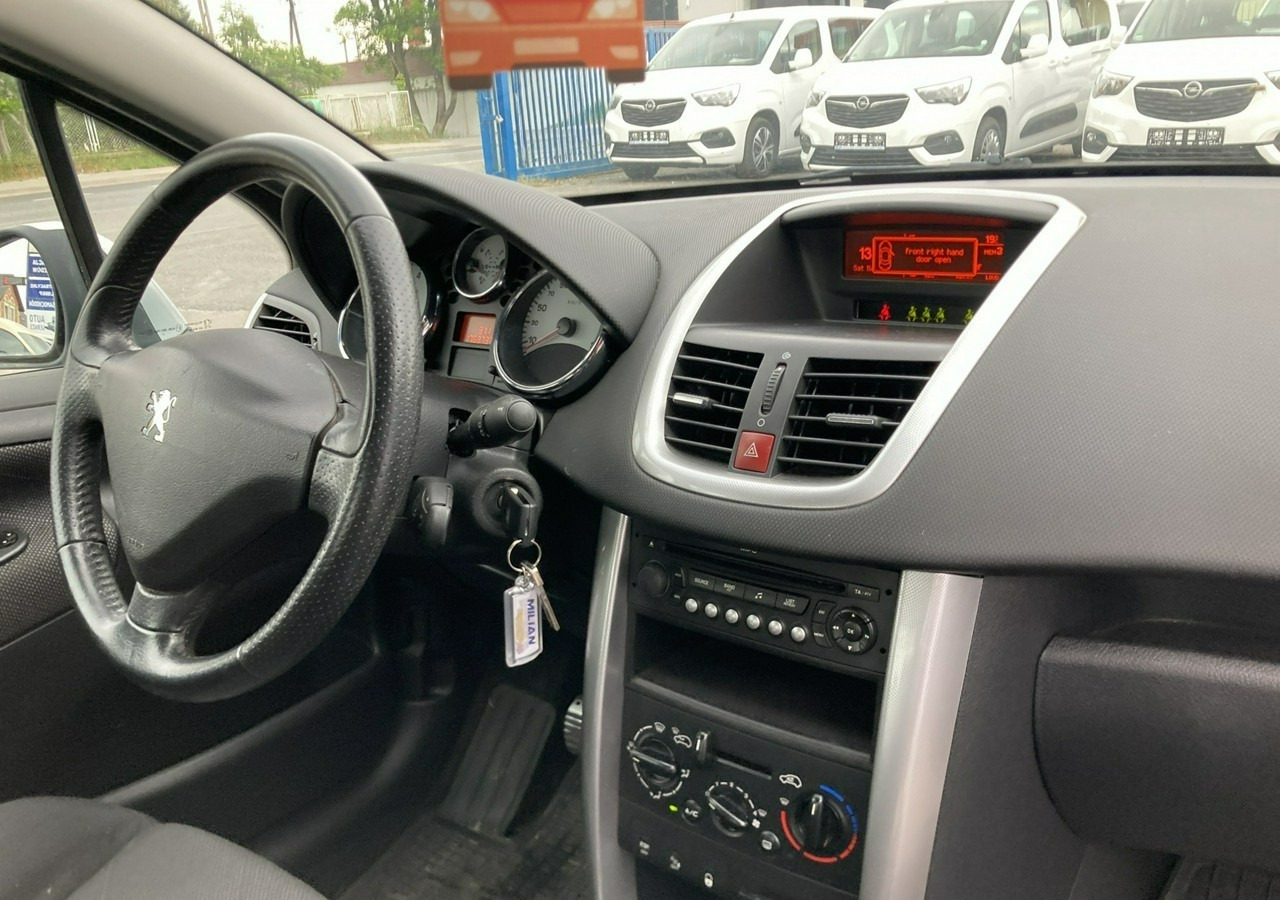 Peugeot 207 Peugeot 207 1.6HDI-16V Klima 2007 - Hatchback: picture 5 Peugeot 207 Peugeot 207 1.6HDI-16V Klima 2007 - Hatchback: picture 5