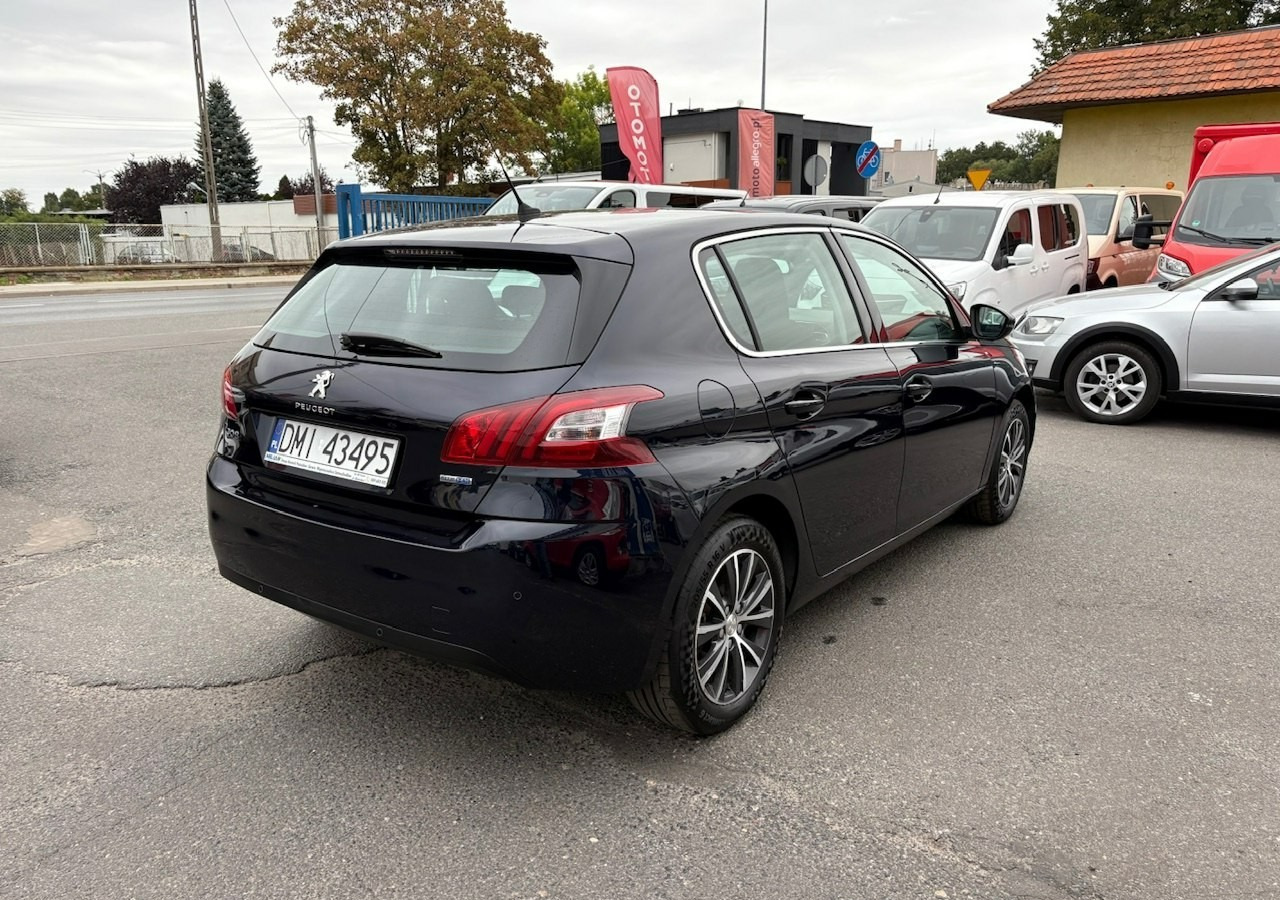 Peugeot 308 II Peugeot 308 HB 1.6HDI 85tkm FullLed Navi Klima 2016 - Hatchback: picture 4 Peugeot 308 II Peugeot 308 HB 1.6HDI 85tkm FullLed Navi Klima 2016 - Hatchback: picture 4