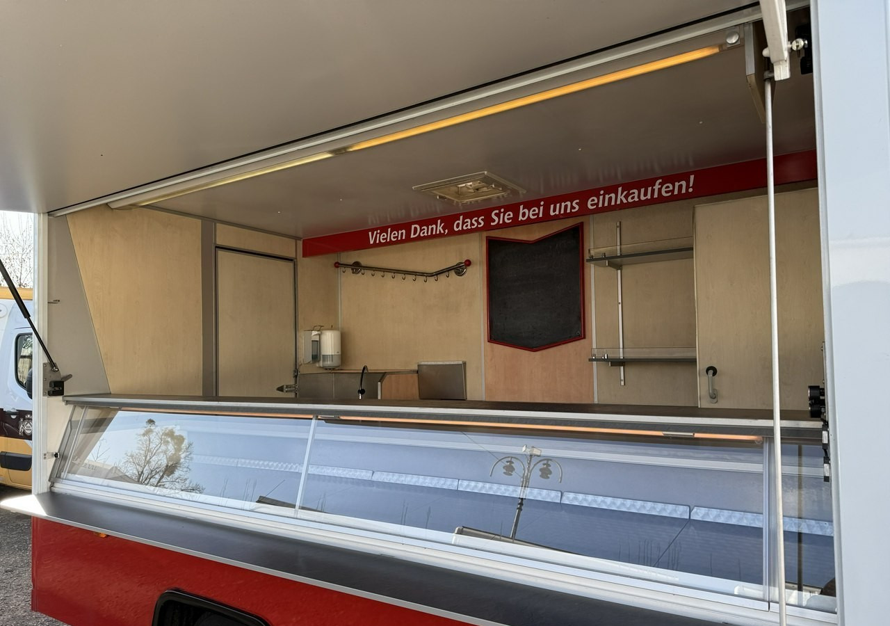 Renault Master Autosklep wędlin Gastronomiczny Food Truck Foodtruck Sklep Borco 201 - Vending truck: picture 4 Renault Master Autosklep wędlin Gastronomiczny Food Truck Foodtruck Sklep Borco 201 - Vending truck: picture 4