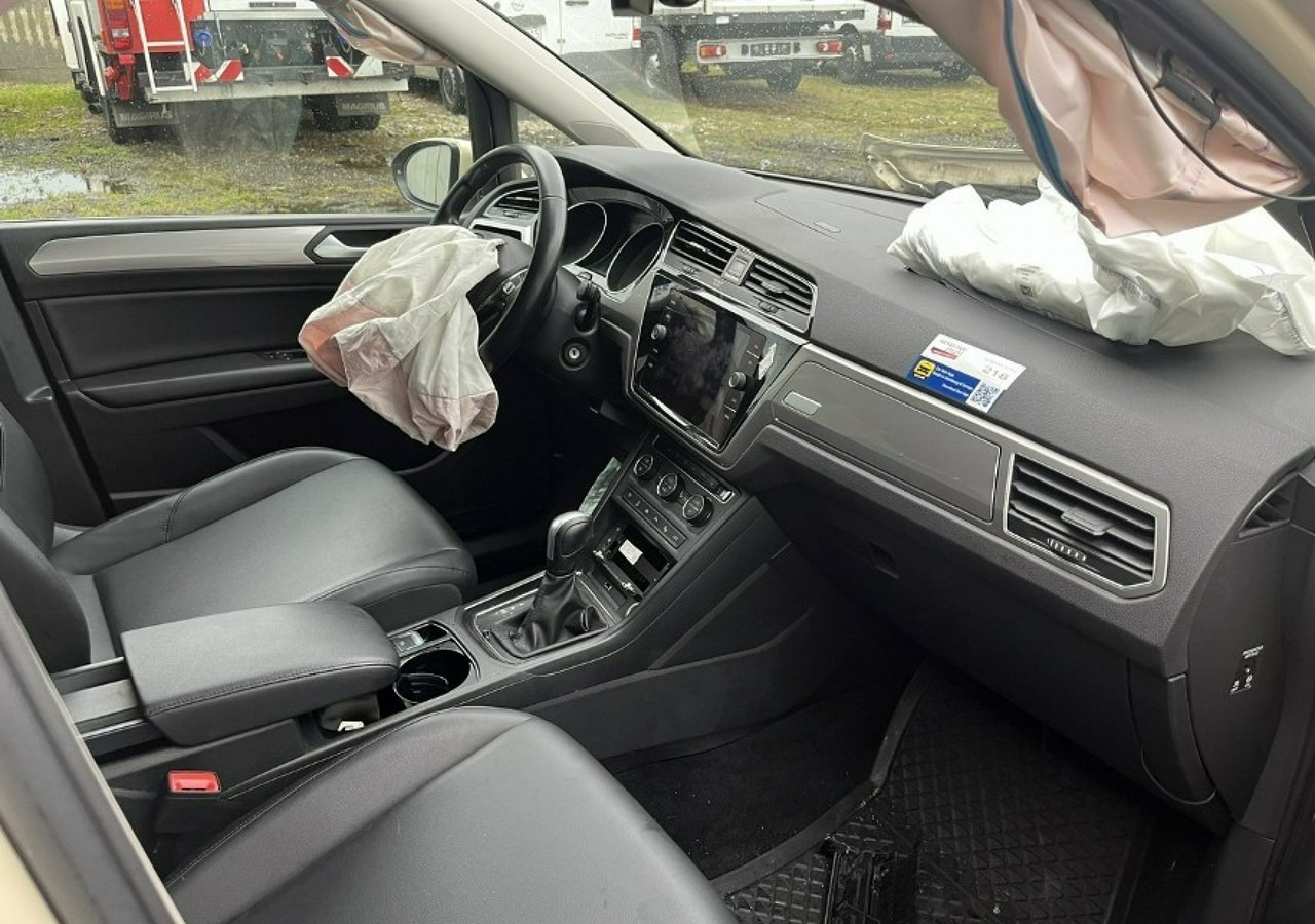 Volkswagen Touran III Touran - Car: picture 5 Volkswagen Touran III Touran - Car: picture 5