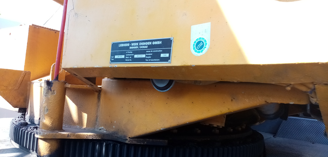 LIEBHERR LTM 1030 - Mobile crane: picture 2 LIEBHERR LTM 1030 - Mobile crane: picture 2