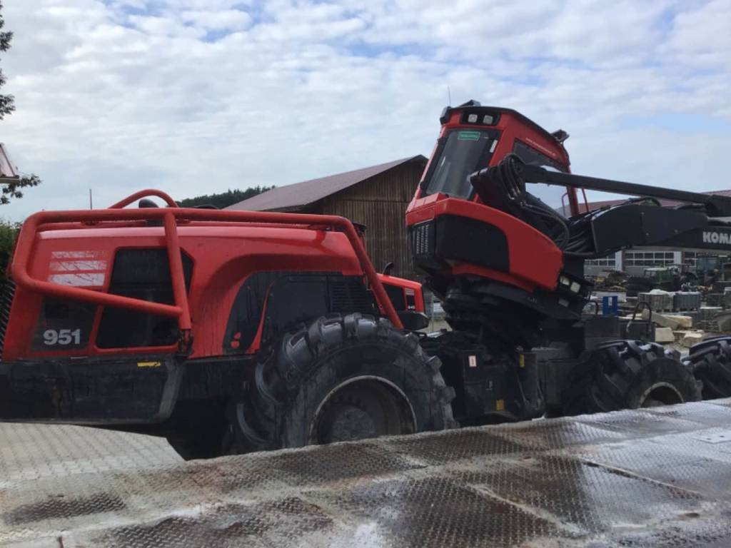 Komatsu 951 - Forestry harvester: picture 5 Komatsu 951 - Forestry harvester: picture 5