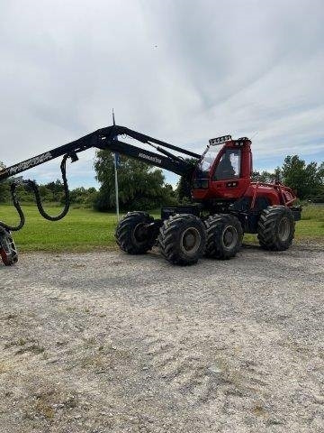 Forestry harvester Komatsu 951: picture 1