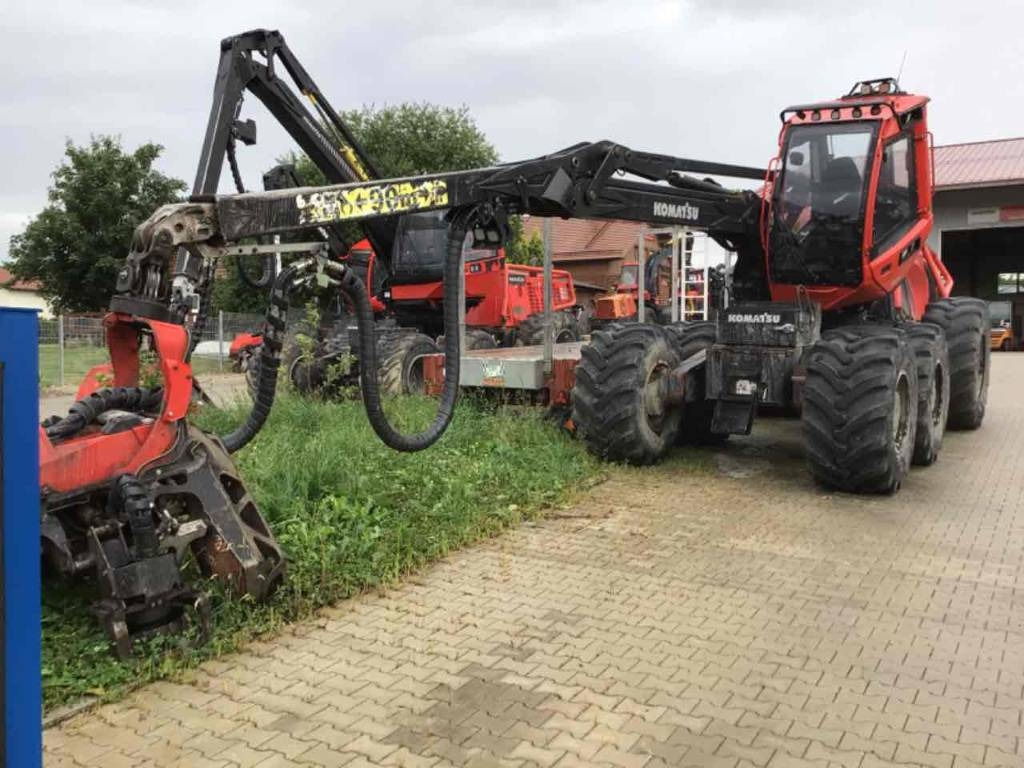 Komatsu 951 - Forestry harvester: picture 1 Komatsu 951 - Forestry harvester: picture 1