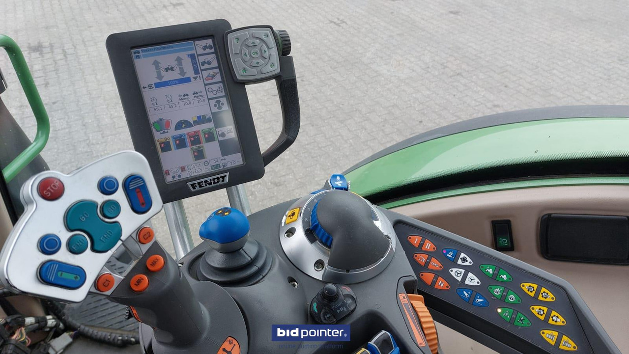 Fendt 720 Vario - Farm tractor: picture 3 Fendt 720 Vario - Farm tractor: picture 3