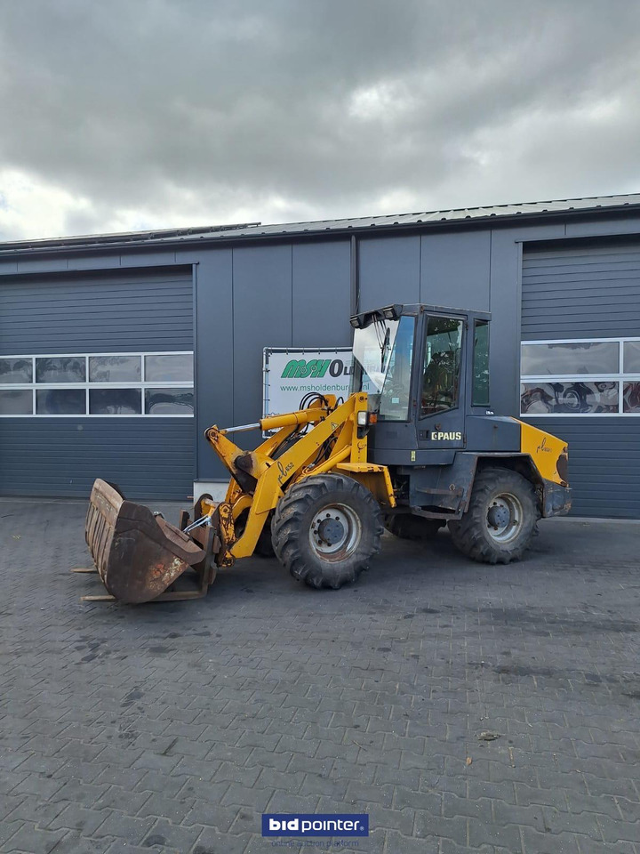 Pau shovel - Wheel loader: picture 1 Pau shovel - Wheel loader: picture 1
