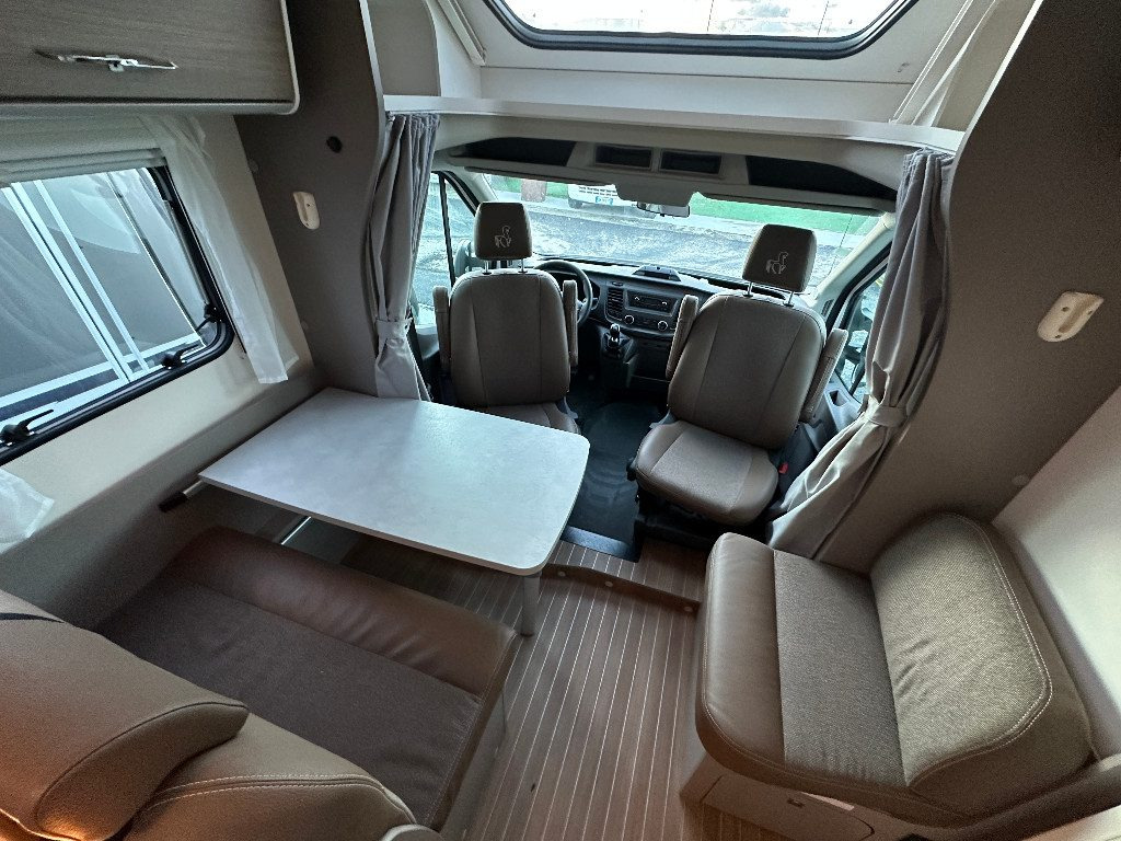ETRUSCO T 7.3 SF - Semi-integrated motorhome: picture 3 ETRUSCO T 7.3 SF - Semi-integrated motorhome: picture 3