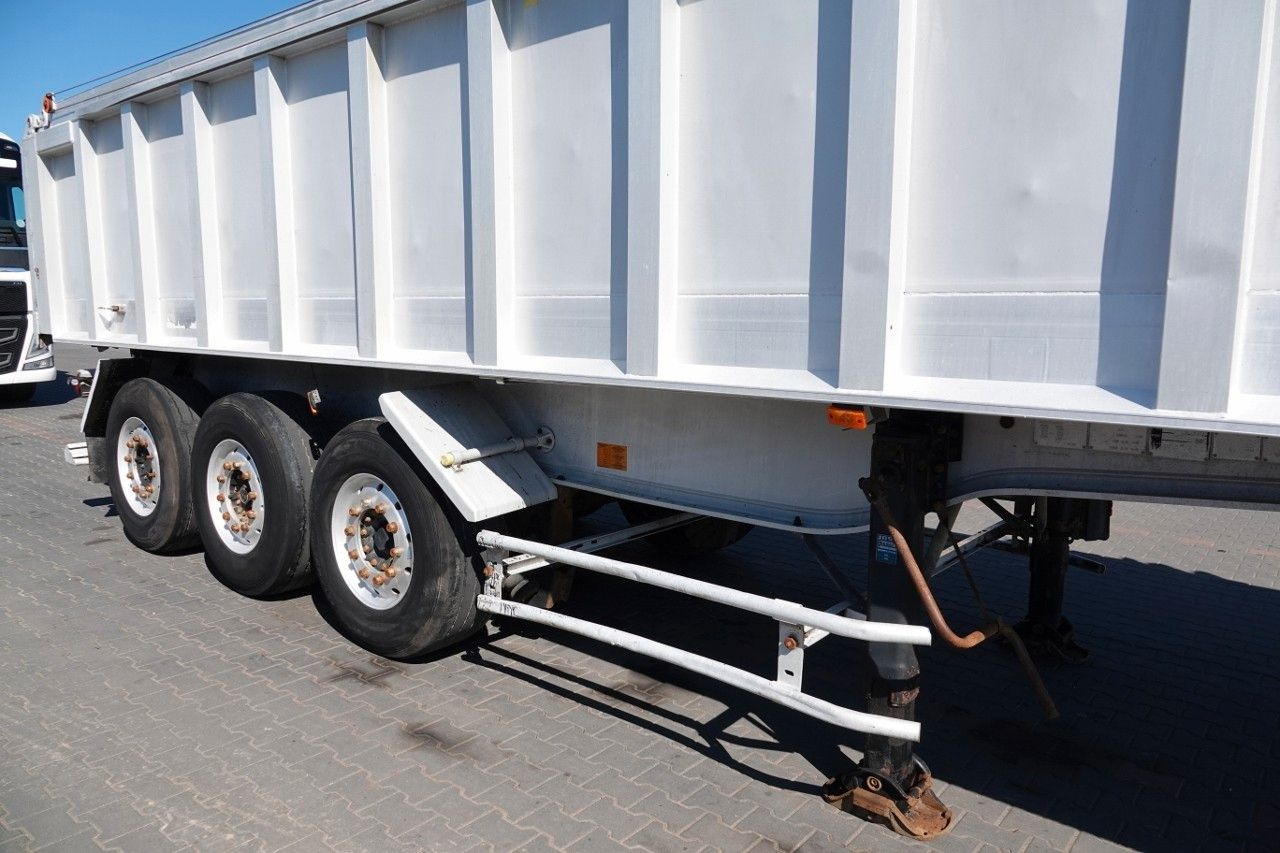 Benalu WYWROTKA / 25 m3 / ALUMINIOWA / OŚ PODNOSZONA / - Tipper semi-trailer: picture 5 Benalu WYWROTKA / 25 m3 / ALUMINIOWA / OŚ PODNOSZONA / - Tipper semi-trailer: picture 5