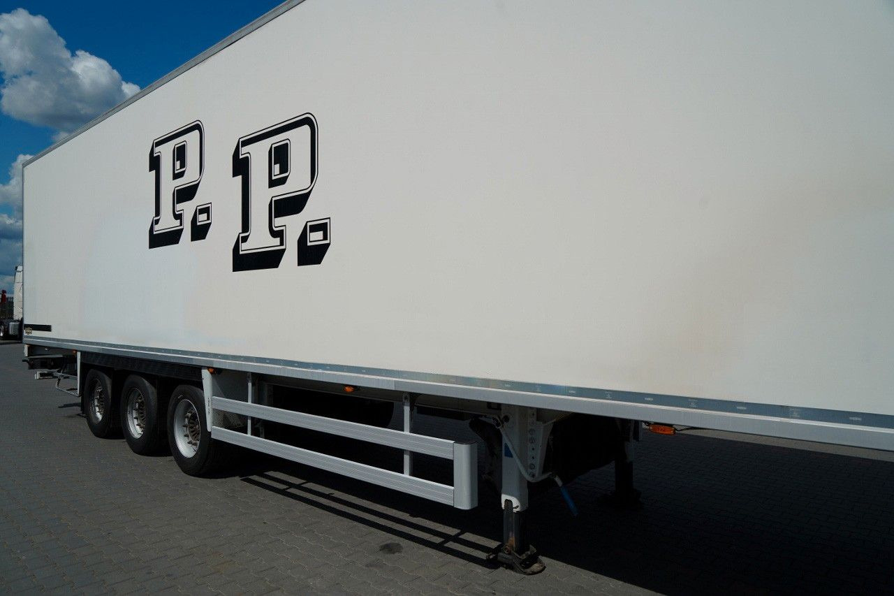 Chereau CHŁODNIA / CARRIER VECTOR 1950MT / DOPPELSTOCK - Refrigerator semi-trailer: picture 5 Chereau CHŁODNIA / CARRIER VECTOR 1950MT / DOPPELSTOCK - Refrigerator semi-trailer: picture 5