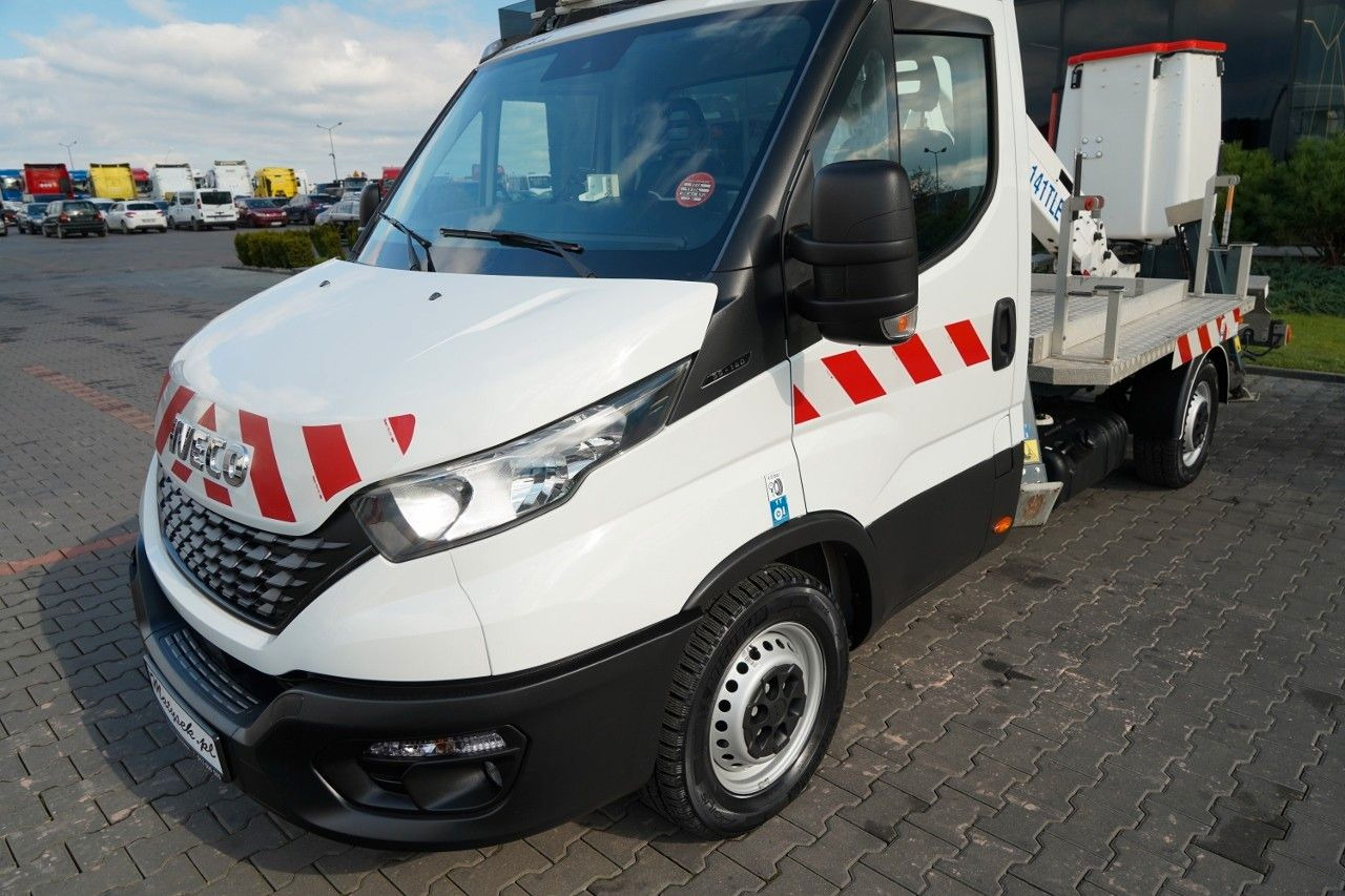 Truck mounted aerial platform Iveco DAILY 35-140 / ZWYŻKA / PODNOŚNIK KOSZOWY FRANCE: picture 9 Truck mounted aerial platform Iveco DAILY 35-140 / ZWYŻKA / PODNOŚNIK KOSZOWY FRANCE: picture 9