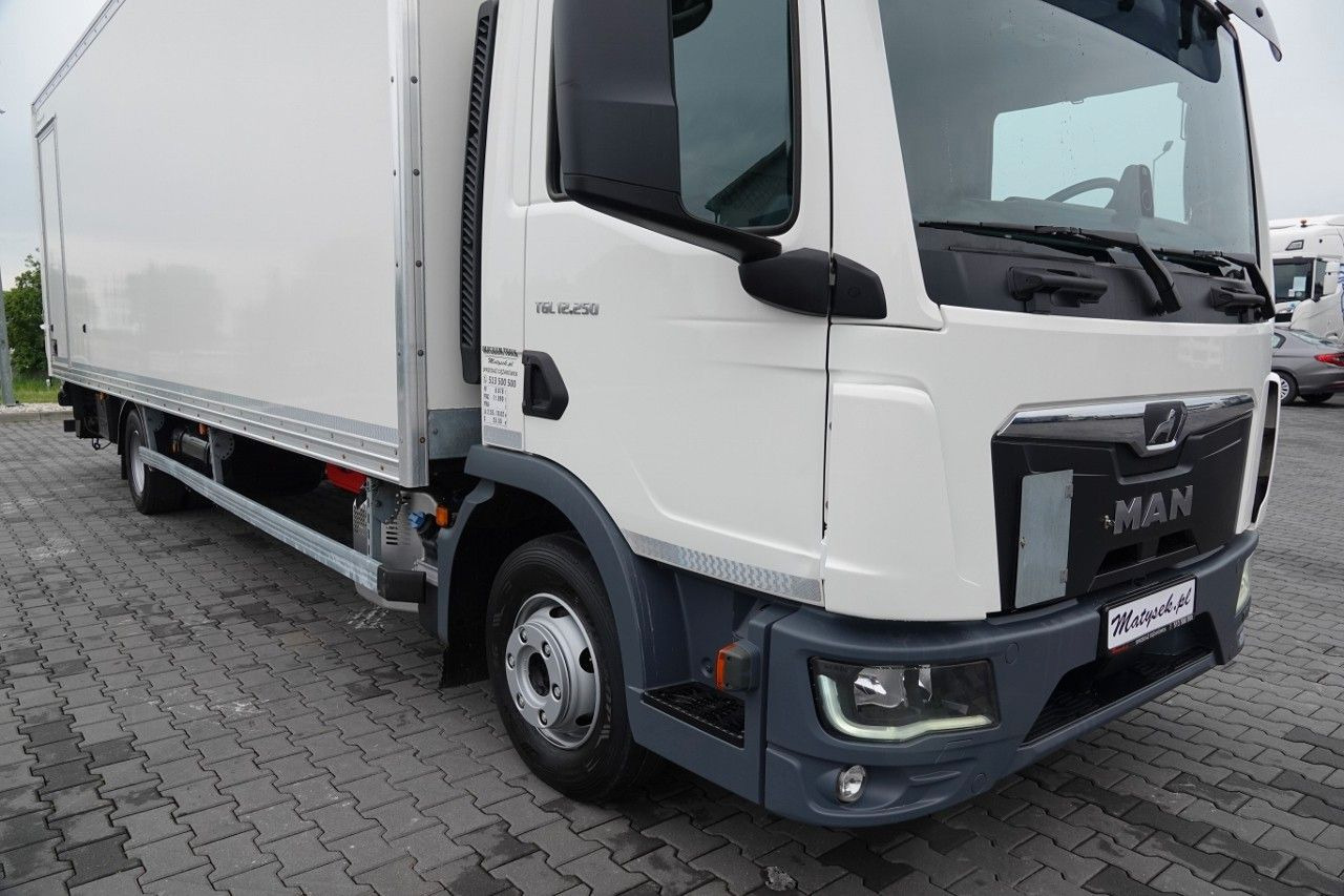 MAN TGL 12.250 / SOLÓWKA / KONTENER 8 M / WINDA / BO - Box truck: picture 5 MAN TGL 12.250 / SOLÓWKA / KONTENER 8 M / WINDA / BO - Box truck: picture 5