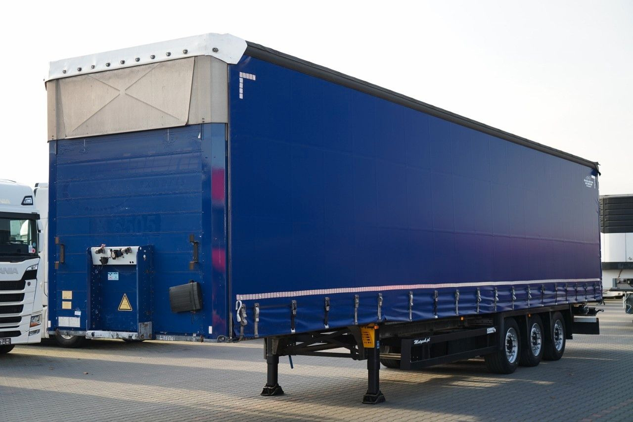 Schmitz Cargobull FIRANKA VARIOS / PODNOSZONY DACH HYDRAULICZNIE / - Curtainsider semi-trailer: picture 1 Schmitz Cargobull FIRANKA VARIOS / PODNOSZONY DACH HYDRAULICZNIE / - Curtainsider semi-trailer: picture 1