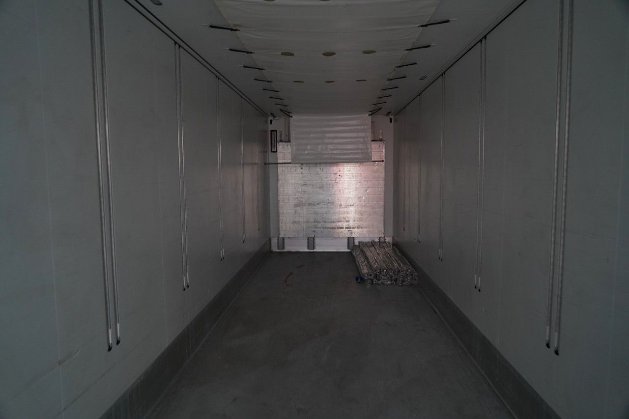 Refrigerator semi-trailer Schmitz Cargobull REFRIGERATED / NEW THERMO KING UNIT / SLX 300 /: picture 20