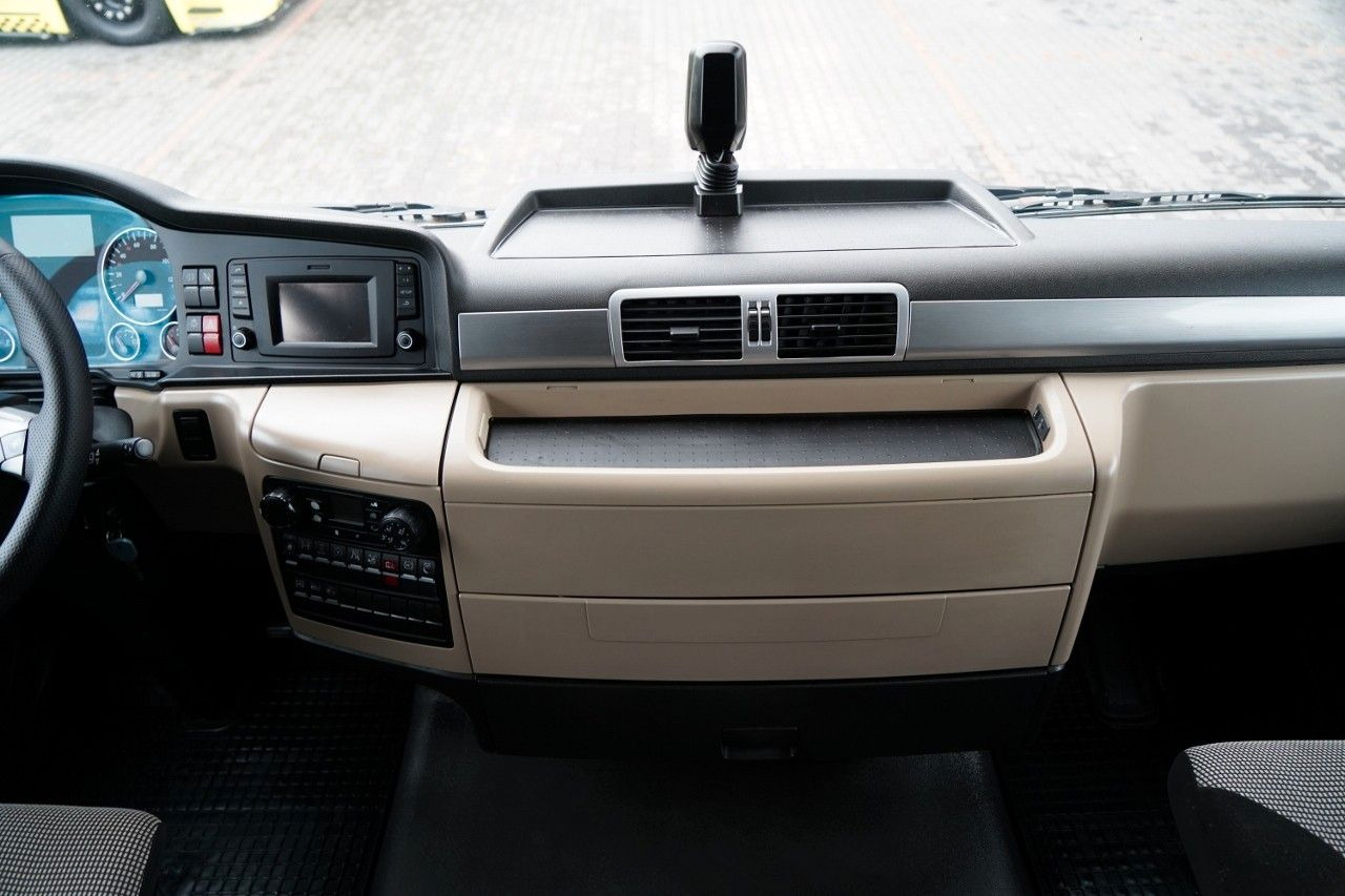 MAN TGX 18.460 / XLX / RETARDER / FULL AIRMATIC leasing MAN TGX 18.460 / XLX / RETARDER / FULL AIRMATIC: picture 32 MAN TGX 18.460 / XLX / RETARDER / FULL AIRMATIC leasing MAN TGX 18.460 / XLX / RETARDER / FULL AIRMATIC: picture 32