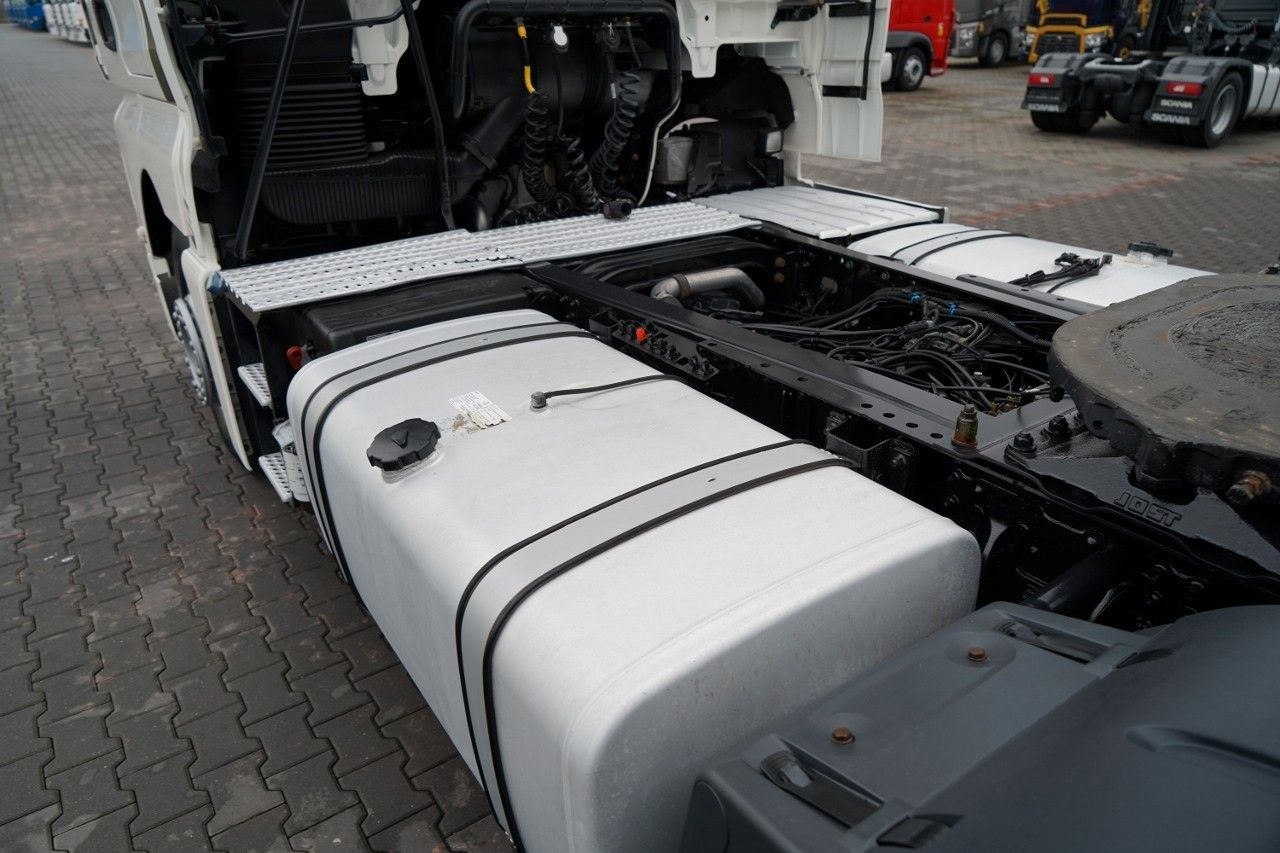 MAN TGX 18.460 / XLX / RETARDER / FULL AIRMATIC leasing MAN TGX 18.460 / XLX / RETARDER / FULL AIRMATIC: picture 13 MAN TGX 18.460 / XLX / RETARDER / FULL AIRMATIC leasing MAN TGX 18.460 / XLX / RETARDER / FULL AIRMATIC: picture 13