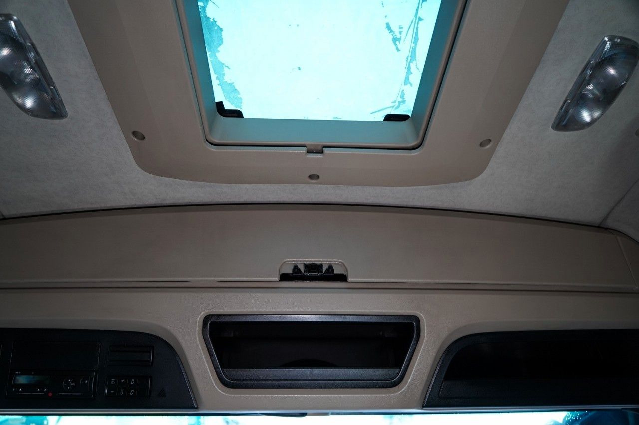 Tractor unit Mercedes-Benz ACTROS 1845 / STREAM SPACE: picture 31