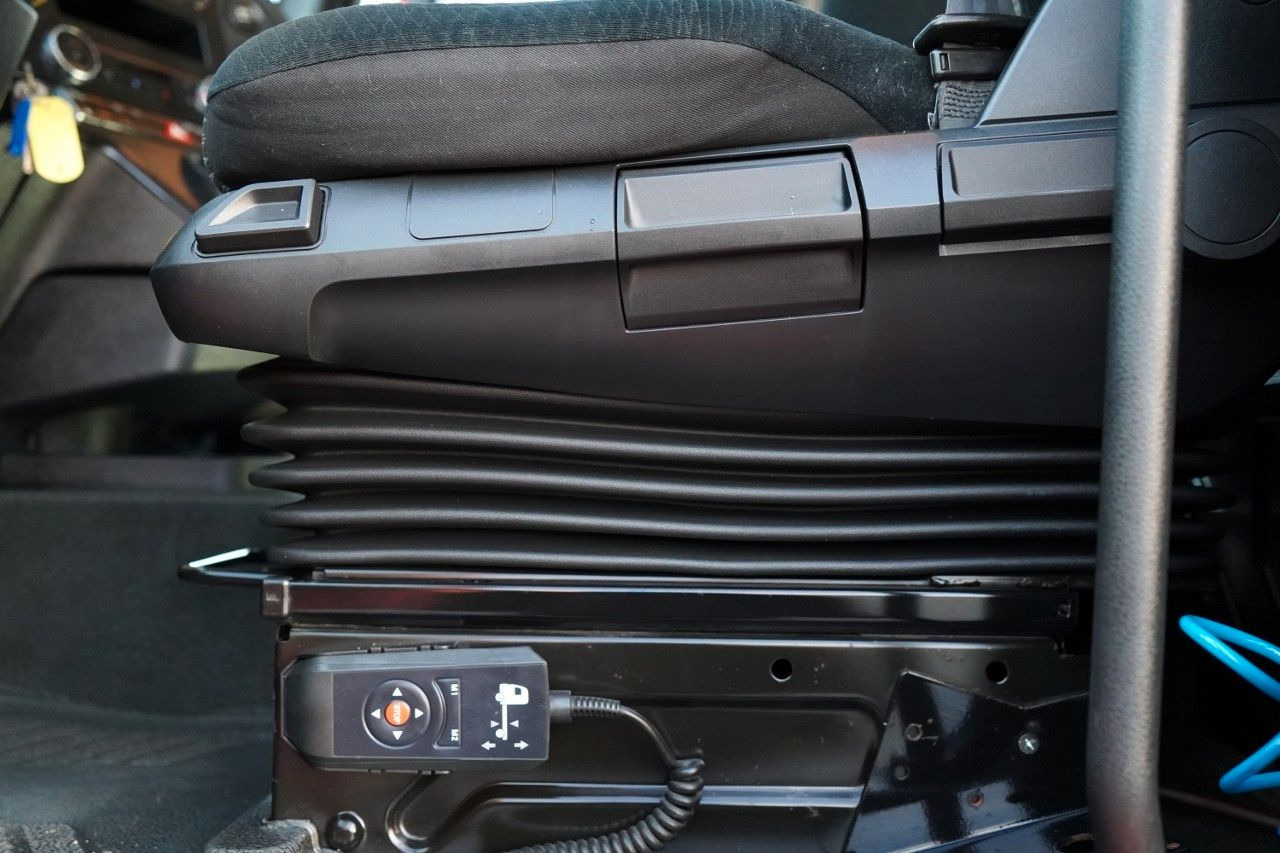 Tractor unit Mercedes-Benz ACTROS 1845 / STREAM SPACE: picture 22