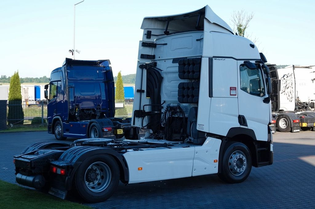 Renault T 480 / 13L / 2017 ROK Renault T 480 / 13L / 2017 ROK - Tractor unit: picture 5 Renault T 480 / 13L / 2017 ROK Renault T 480 / 13L / 2017 ROK - Tractor unit: picture 5
