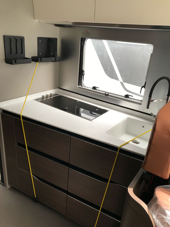 ADRIA Super Sonic 890 LC - Integrated motorhome: picture 5 ADRIA Super Sonic 890 LC - Integrated motorhome: picture 5