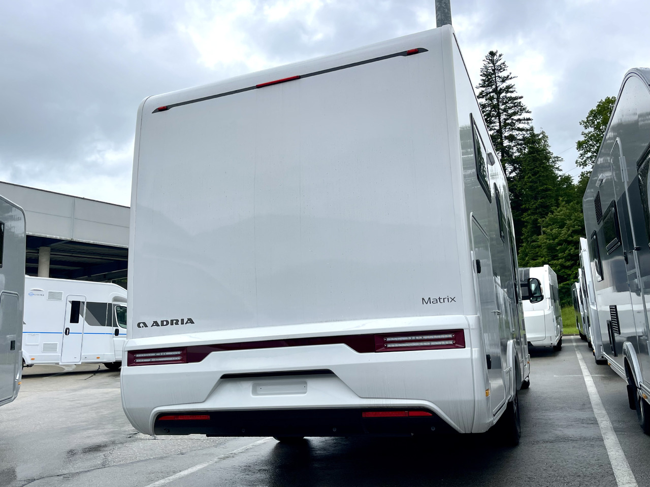 Adria Matrix 650SC - Semi-integrated motorhome: picture 3 Adria Matrix 650SC - Semi-integrated motorhome: picture 3