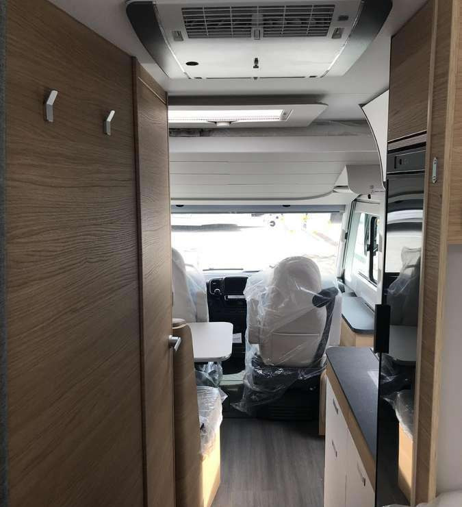 Adria Sonic 600SL - Integrated motorhome: picture 5 Adria Sonic 600SL - Integrated motorhome: picture 5