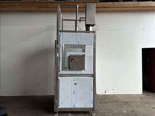 Syspal Totebin hoist - Food processing equipment: picture 1 Syspal Totebin hoist - Food processing equipment: picture 1