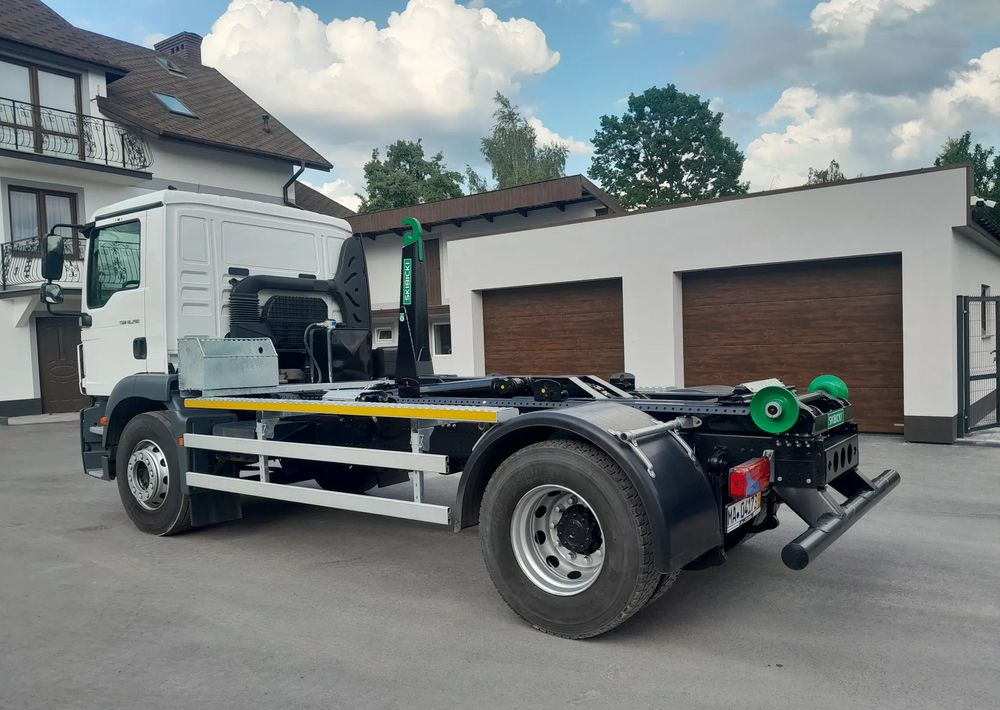 MAN TGM 18.290 - Hook lift truck: picture 5 MAN TGM 18.290 - Hook lift truck: picture 5