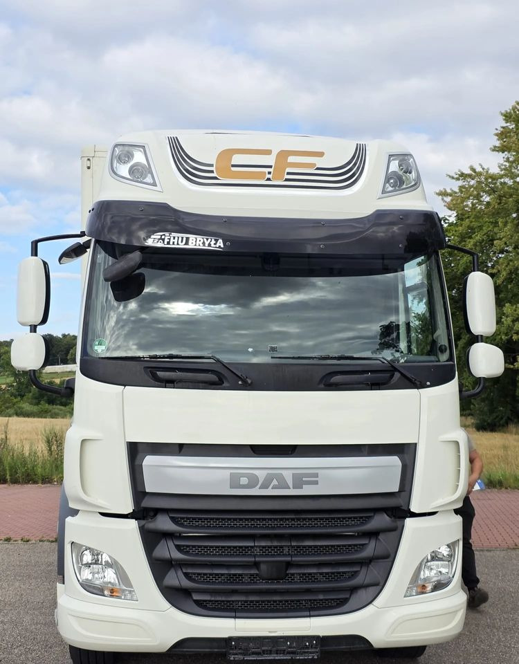 DAF CF 330/10.2017/KONTENER MEBLOWY/IZOTERMA/WINDA/18 PALET/E6/NISKI PRZEBIEG/Z NIEMIEC/JAK NOWY/DUŻY SILNIK 10 837cm3// - Box truck: picture 3 DAF CF 330/10.2017/KONTENER MEBLOWY/IZOTERMA/WINDA/18 PALET/E6/NISKI PRZEBIEG/Z NIEMIEC/JAK NOWY/DUŻY SILNIK 10 837cm3// - Box truck: picture 3