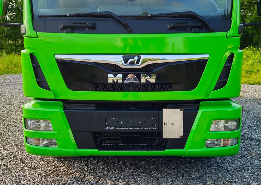 MAN TGL12.250/E6/20PALET/10.2018/SERWISOWANY/NISKI PRZEBIEG/WINDA/FIRANKA//JAK NOWY/SERWISOWANY - Curtainsider truck: picture 5 MAN TGL12.250/E6/20PALET/10.2018/SERWISOWANY/NISKI PRZEBIEG/WINDA/FIRANKA//JAK NOWY/SERWISOWANY - Curtainsider truck: picture 5