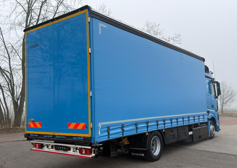 Mercedes-Benz ACTROS 1833 / FIRANKA/ WINDA / NOWY TACHOGRAF G2V2 / NOWE OPONY / 19PALET / 8TON ŁADOWNOŚCI / AUTOMAT / DUŻY SILNIK / SYPIALKA / SERWISOWANY / 2018 / JAK NOWY / - Curtainsider truck: picture 4 Mercedes-Benz ACTROS 1833 / FIRANKA/ WINDA / NOWY TACHOGRAF G2V2 / NOWE OPONY / 19PALET / 8TON ŁADOWNOŚCI / AUTOMAT / DUŻY SILNIK / SYPIALKA / SERWISOWANY / 2018 / JAK NOWY / - Curtainsider truck: picture 4