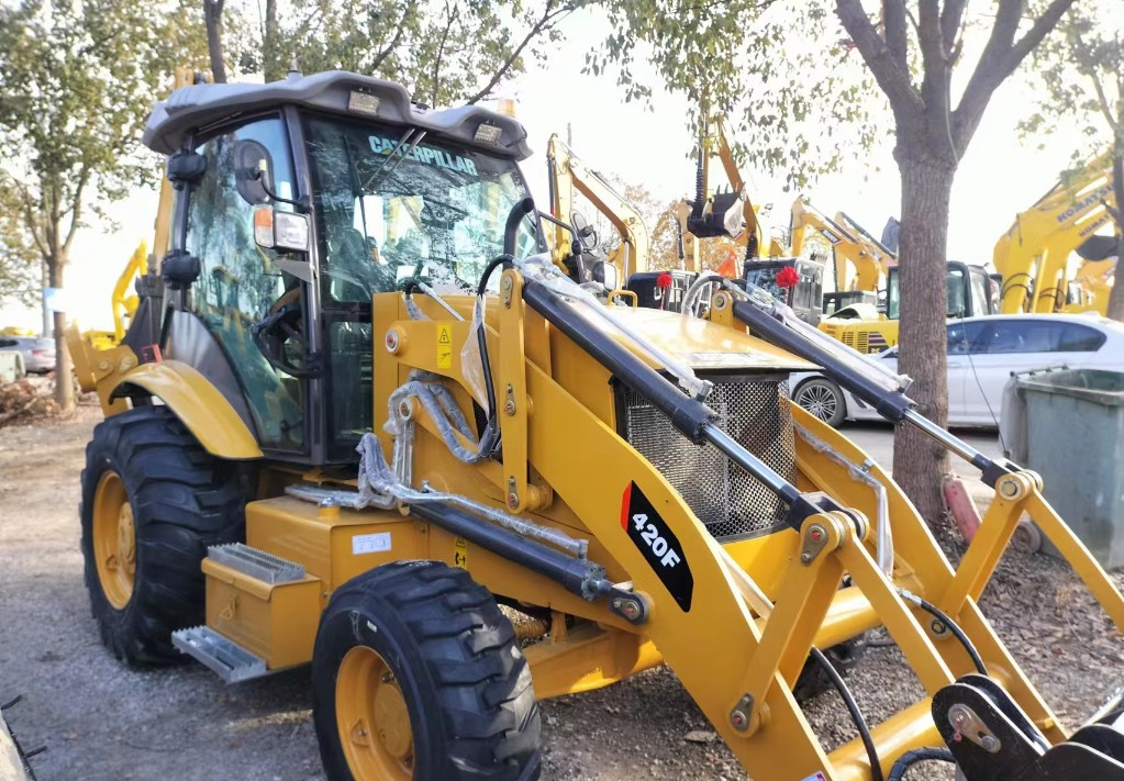 CAT 420 F Caterpillar 420F backhoe loader leasing CAT 420 F Caterpillar 420F backhoe loader: picture 6