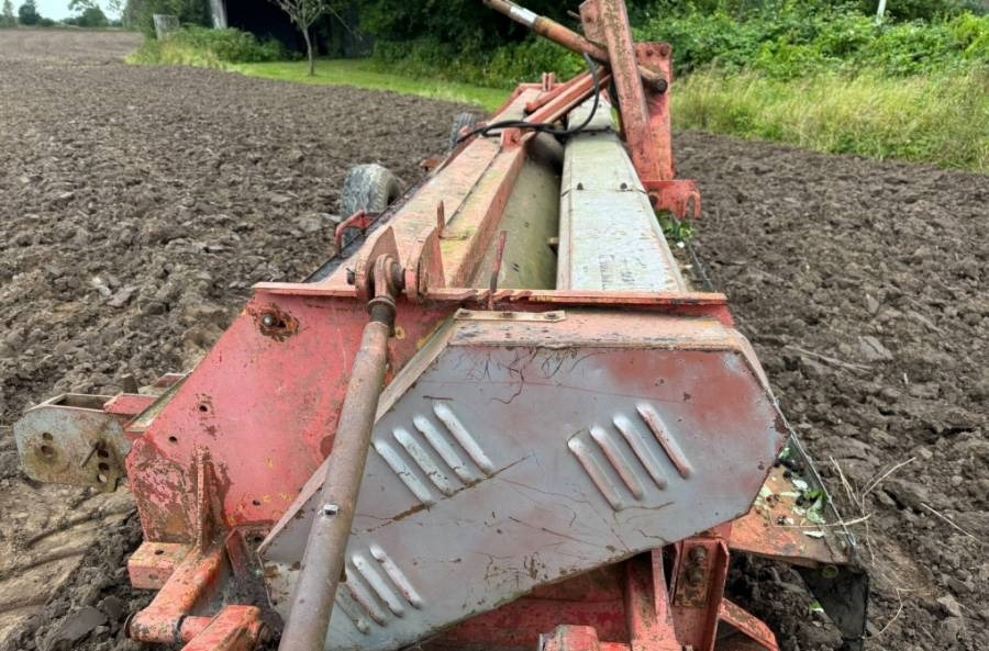 Kuhn 6 - Agricultural machinery: picture 2 Kuhn 6 - Agricultural machinery: picture 2