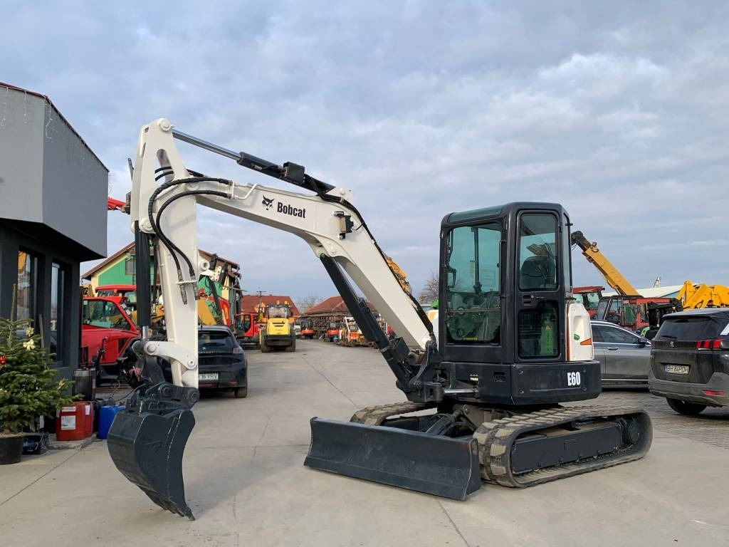 Bobcat E 60 - Mini excavator: picture 1 Bobcat E 60 - Mini excavator: picture 1