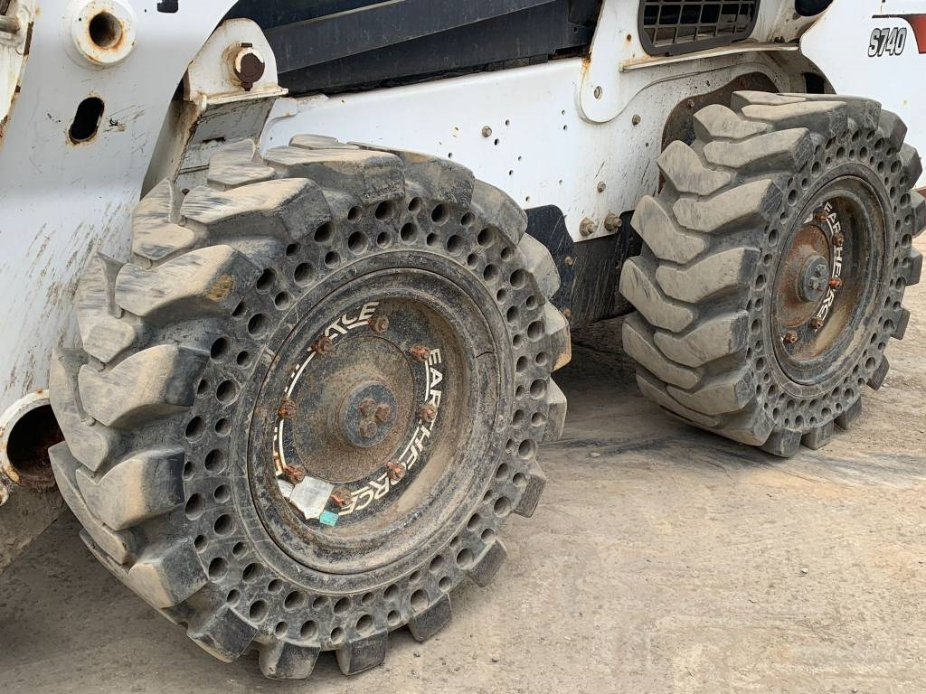 Bobcat S 740 - Skid steer loader: picture 4 Bobcat S 740 - Skid steer loader: picture 4