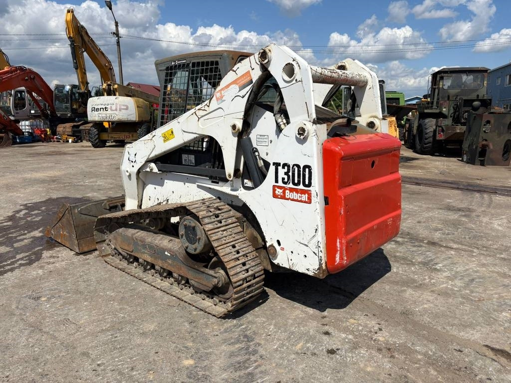Bobcat T 300 - Skid steer loader: picture 3 Bobcat T 300 - Skid steer loader: picture 3