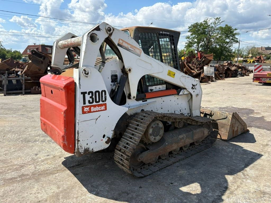 Bobcat T 300 - Skid steer loader: picture 2 Bobcat T 300 - Skid steer loader: picture 2