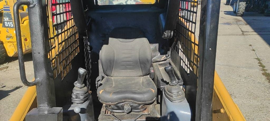 CAT 216 leasing CAT 216: picture 8 CAT 216 leasing CAT 216: picture 8