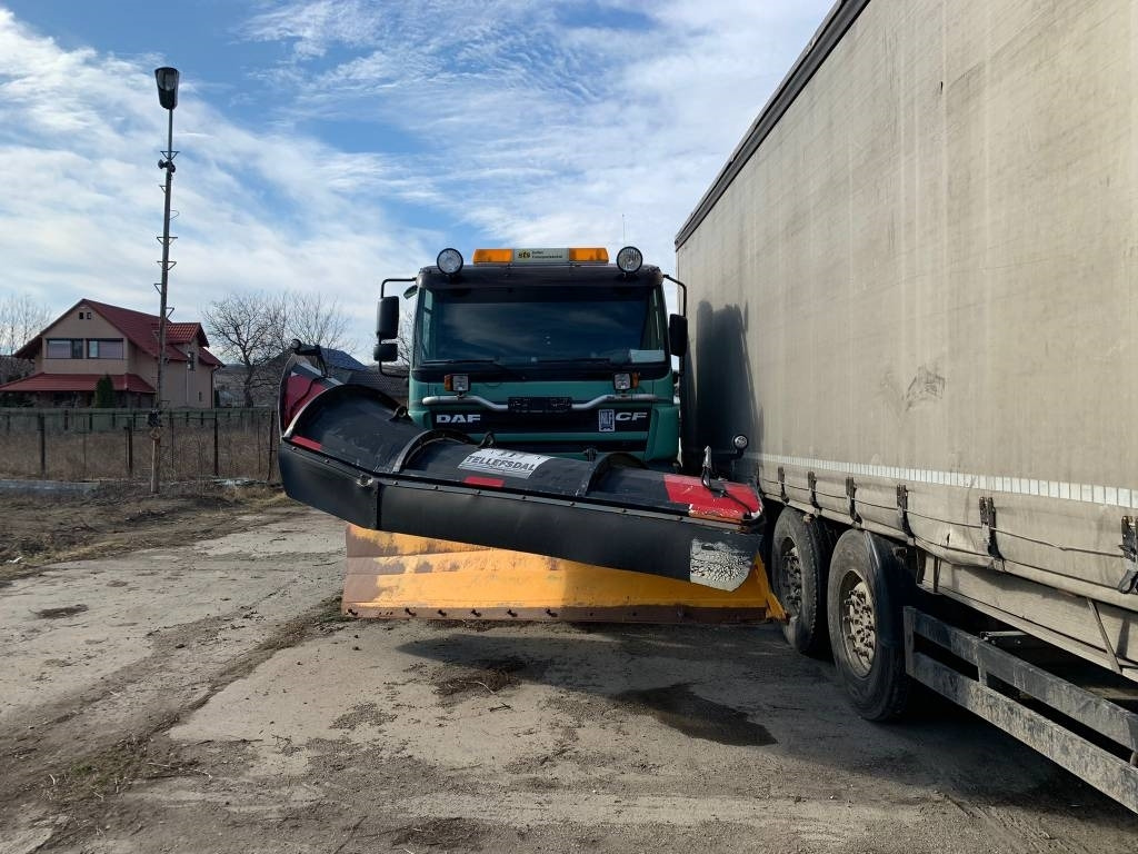 DAF CF480 - Box truck: picture 2 DAF CF480 - Box truck: picture 2