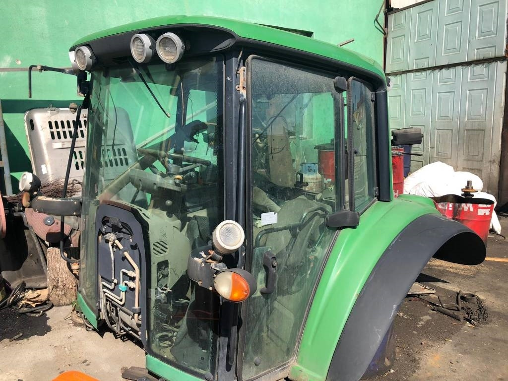 John Deere For Parts 6530 - Farm tractor: picture 1 John Deere For Parts 6530 - Farm tractor: picture 1