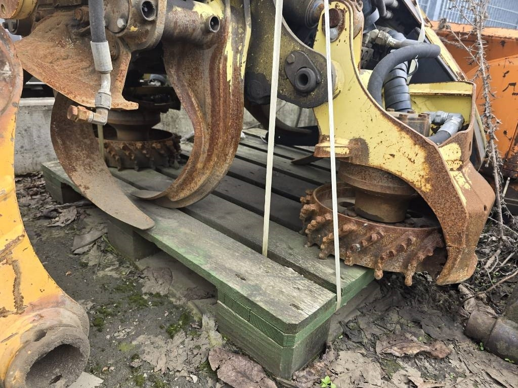 John Deere H414 Harvester Head - Felling head: picture 5 John Deere H414 Harvester Head - Felling head: picture 5