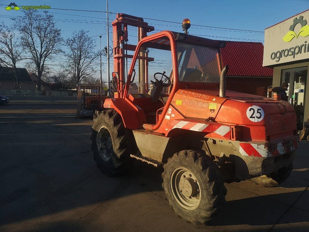 Manitou M 26.4 - Rough terrain forklift: picture 3 Manitou M 26.4 - Rough terrain forklift: picture 3