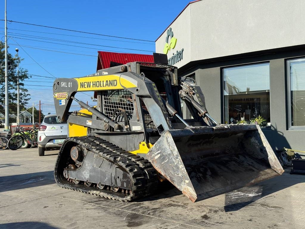 New Holland C 185 - Compact track loader: picture 4 New Holland C 185 - Compact track loader: picture 4