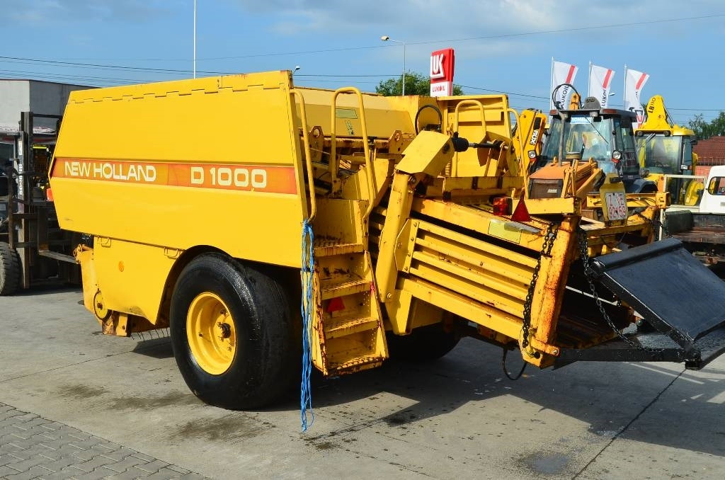 New Holland D1000 - Square baler: picture 2 New Holland D1000 - Square baler: picture 2