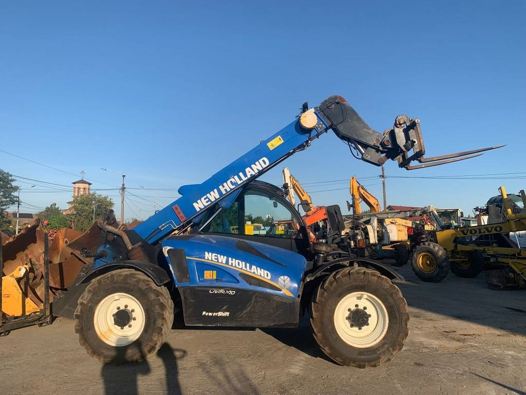 New Holland LM 5040 - Telescopic handler: picture 5 New Holland LM 5040 - Telescopic handler: picture 5