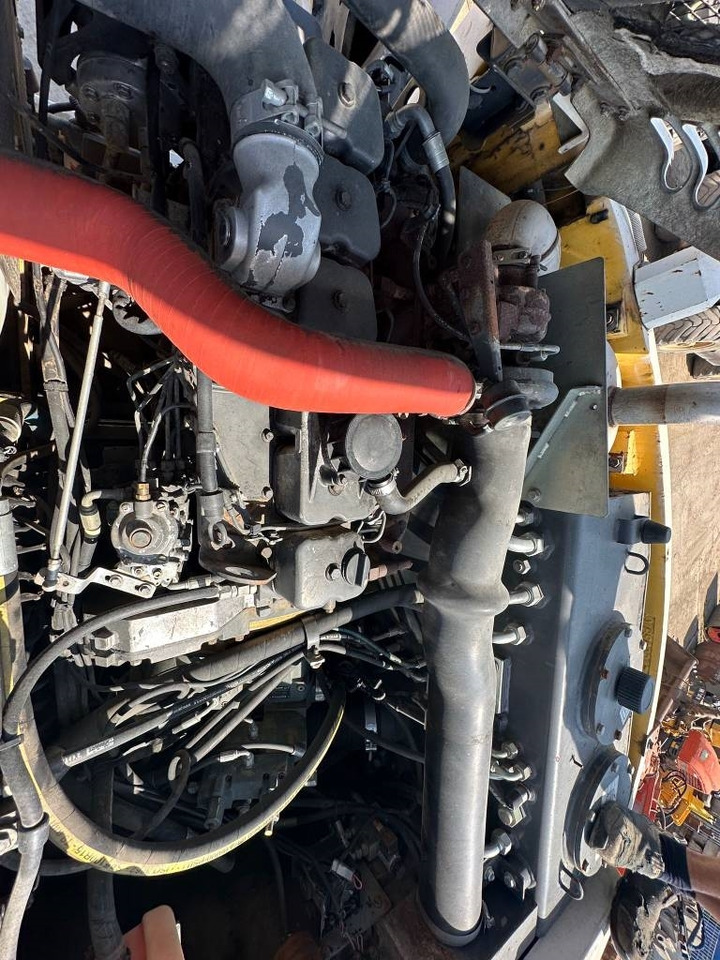 Wheel excavator New Holland MH Plus: picture 7