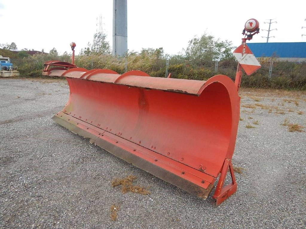 Schmidt SM6  - Snow plough: picture 1 Schmidt SM6  - Snow plough: picture 1