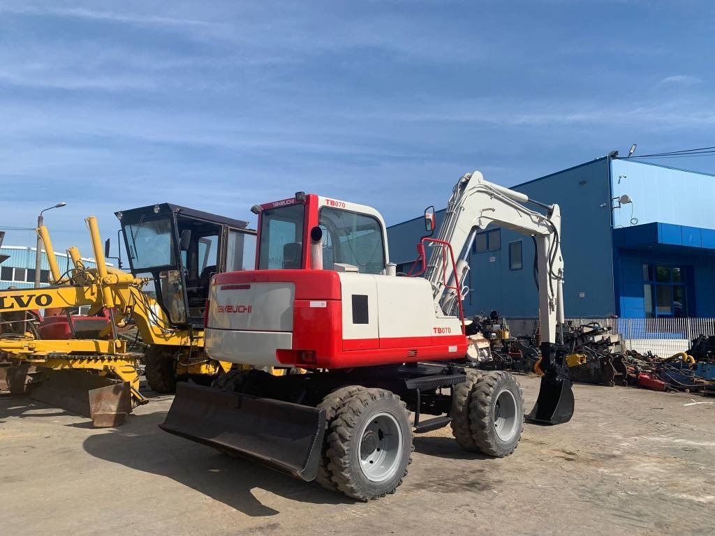 Takeuchi TB070W - Wheel excavator: picture 4 Takeuchi TB070W - Wheel excavator: picture 4